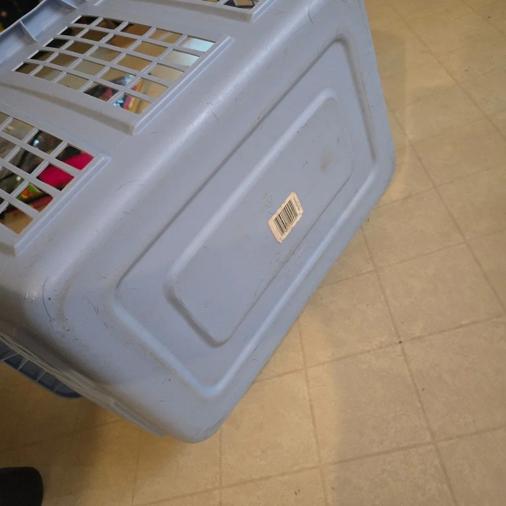 Rubbermaid Laundry Basket 1.5  Rectangular Blue Vintage Ventilated USA 2965
